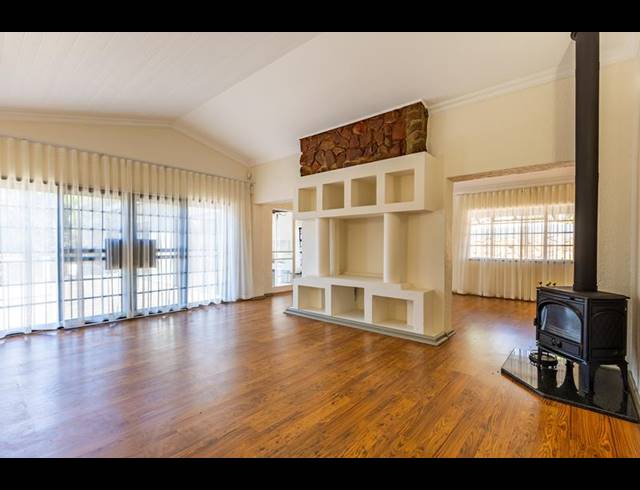 4 BEDROOM HOUSE FOR SALE IN HAZELWOOD